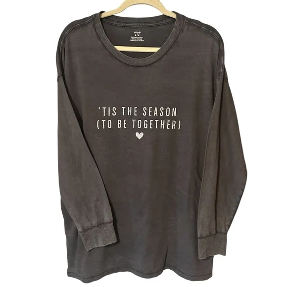 Aerie Charcoal Long Sleeve Top Graphics Tis The Season (To Be Together) Size Med - Picture 1 of 12